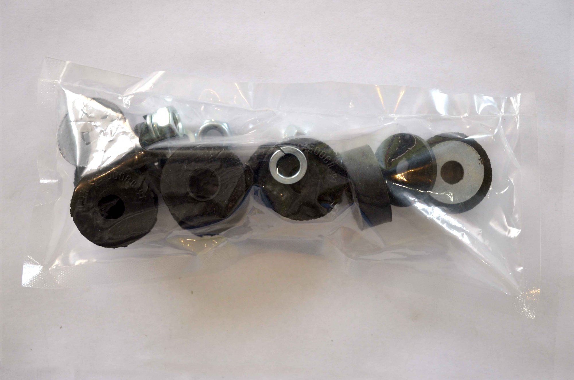 Комплект амортизирующих подушек двигателя для м/б KOiRA T